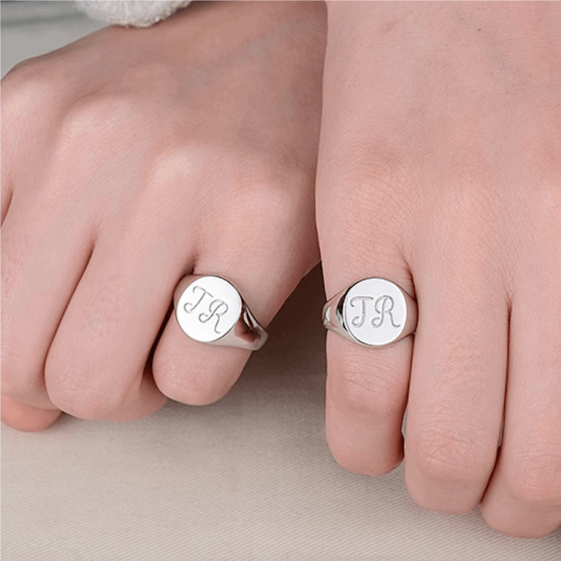 Initial signet ring product image