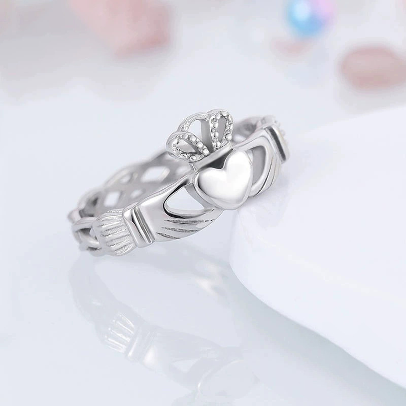 Classic Claddagh Ring product image