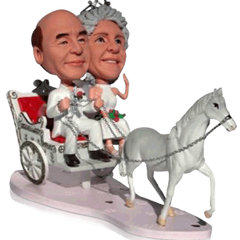 Personalised Couple Figurine with Background Personalised couple figurine with a background