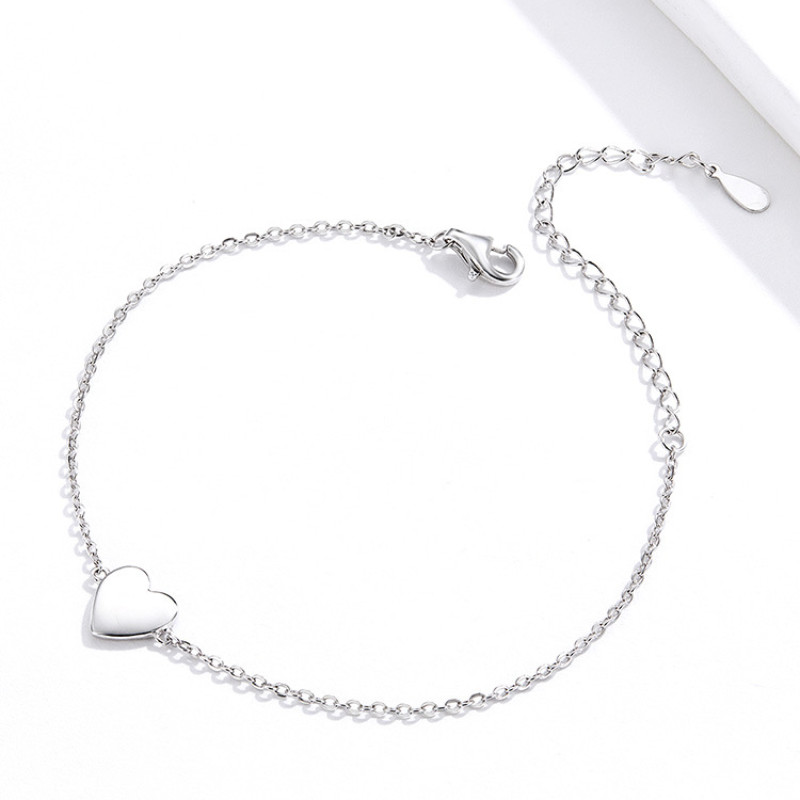 Mini heart bracelet in sterling silver