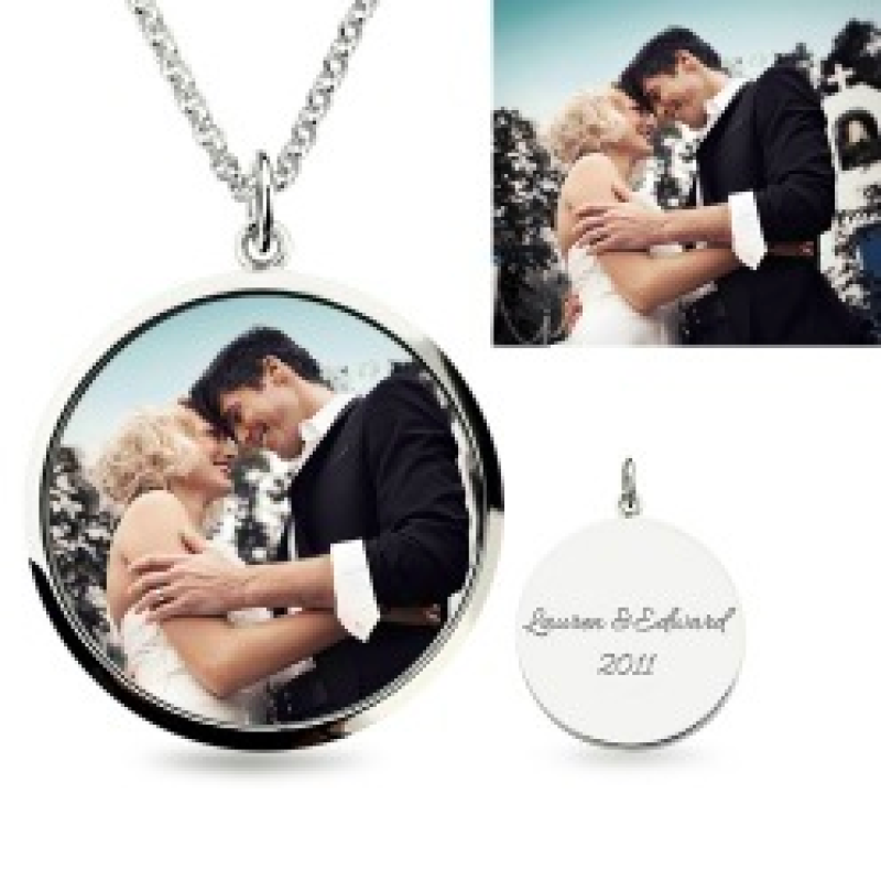 Coloured photo necklace with personalised photo engraving