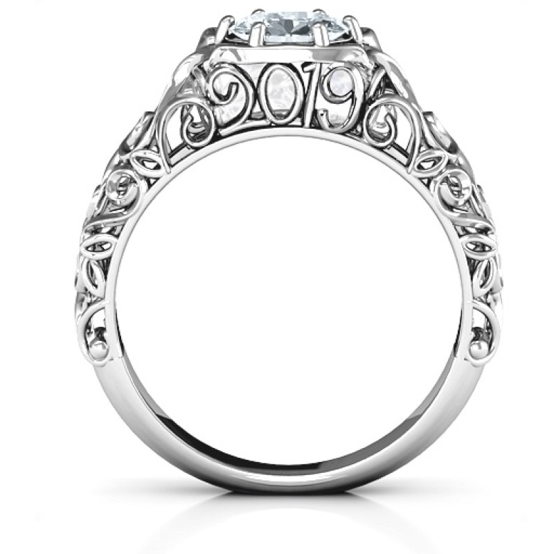 2019 Vintage Graduation Ring 2019 vintage graduation ring with oval stone