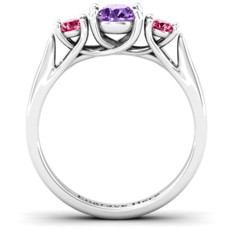 Graduated ring with three round stones