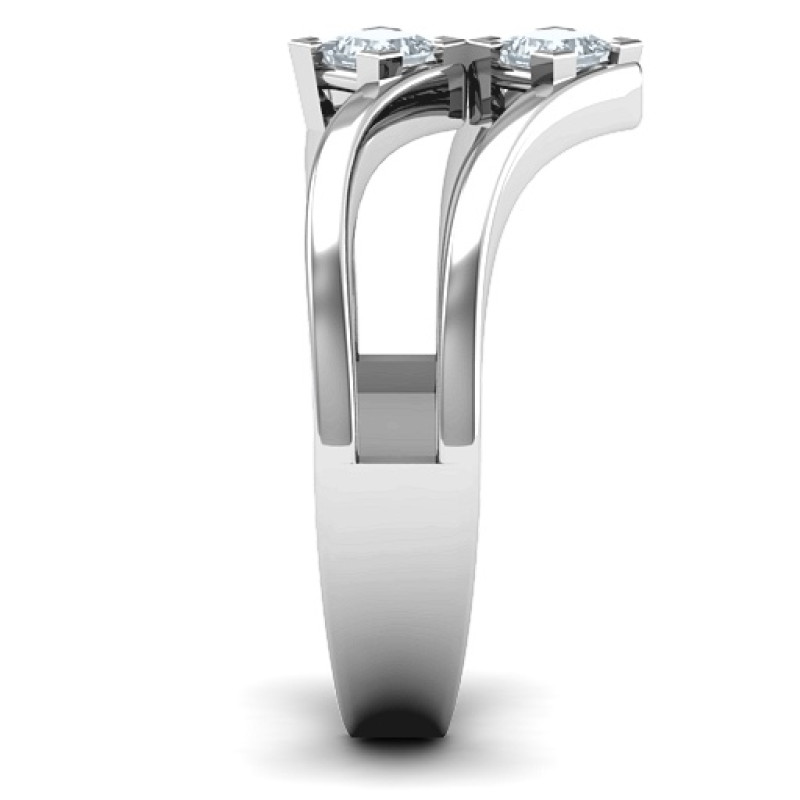Peaks and Valleys geometric ring with princess-cut stones, product view