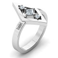 Playing with Diamonds Ring - Three-Stone Design Playing with Diamonds Ring three-stone design
