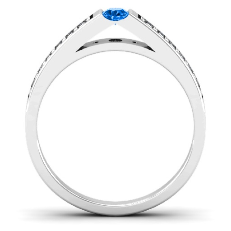 Solitaire bridge ring with shoulder accent stones