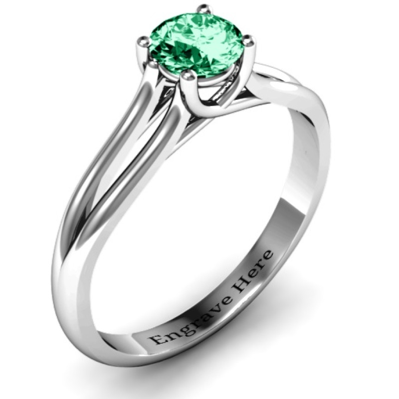 Split shank solitaire ring detail view
