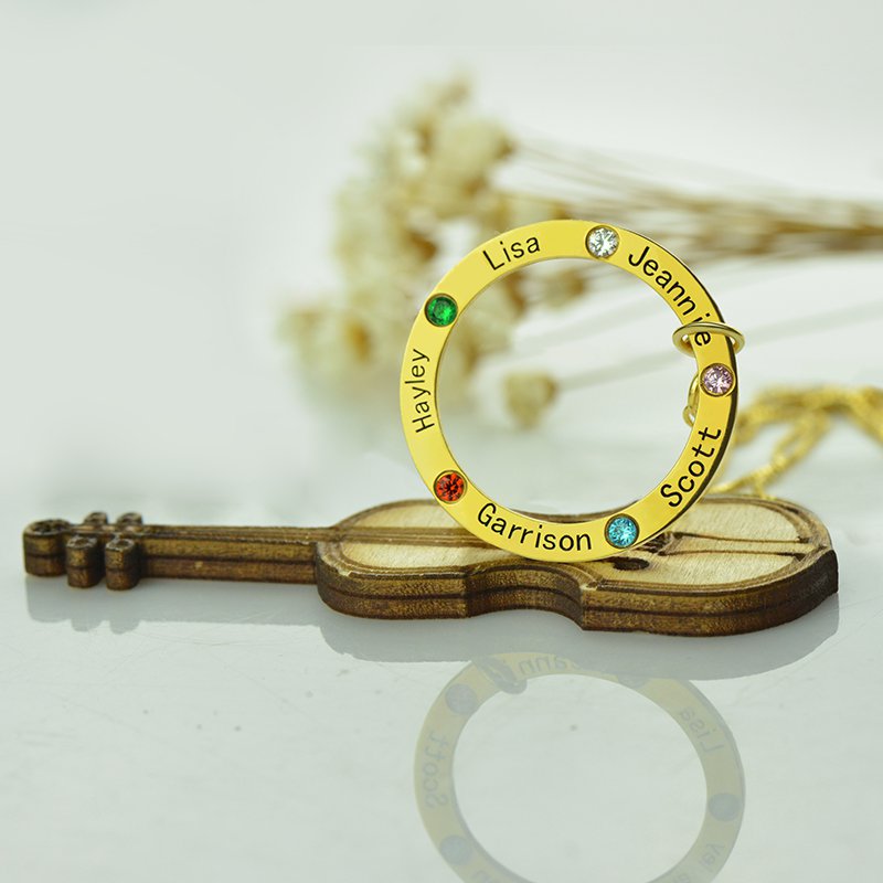 Family Circle Names Necklace for Mother in Gold Family circle name necklace product image