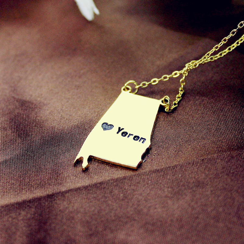 Personalised USA State Necklace Personalised USA state map necklace