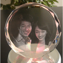 Circle Laced Shape Crystal With 2D/3D Photo Engraved