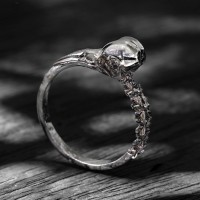 Carmilla - Skull Ring