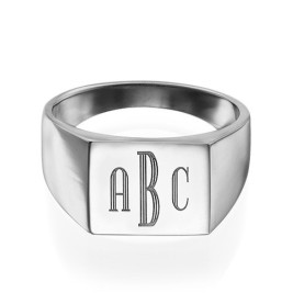 Monogrammed Signet Ring in Silver