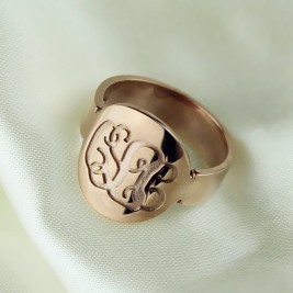 Engraved Script Rose Gold Monogrammed Ring