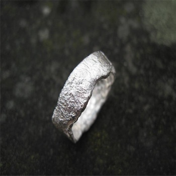 Rocky Outcrop Ring Rocky Outcrop Ring