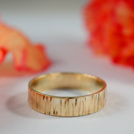 Bark Effect Rings In 18ct Yellow Gold