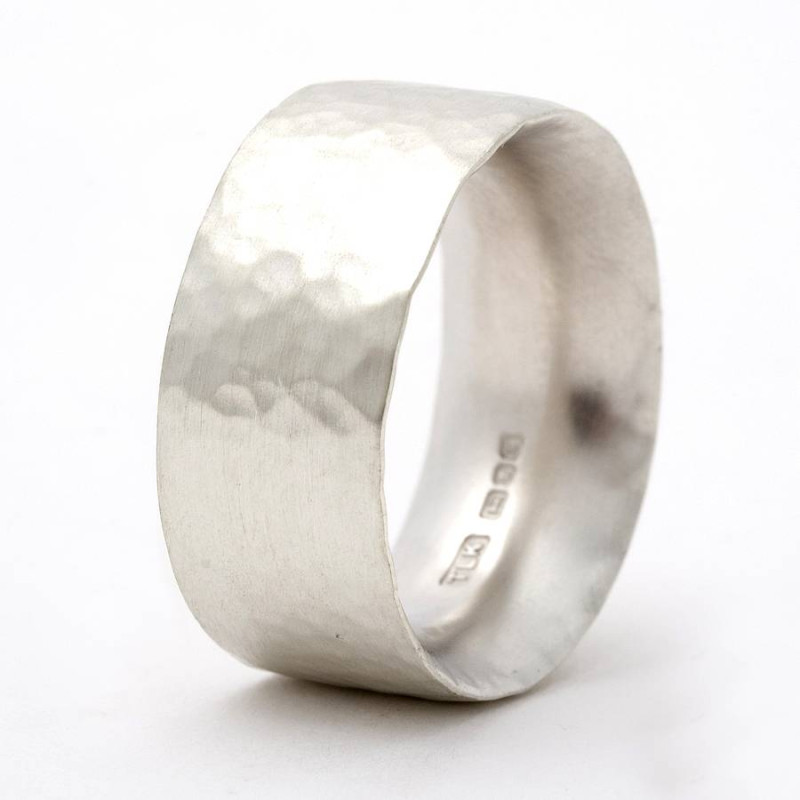 Chunky hammered ring