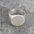 Men's Round Signet Ring Men's round brushed-texture signet ring