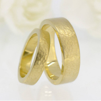 His And Hers Hammered Wedding Ring 18ct Gold Set