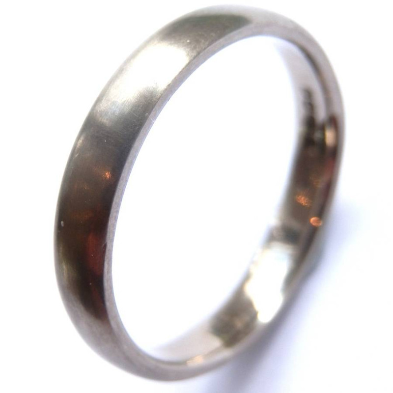 Mens 18ct White Gold Wedding Ring