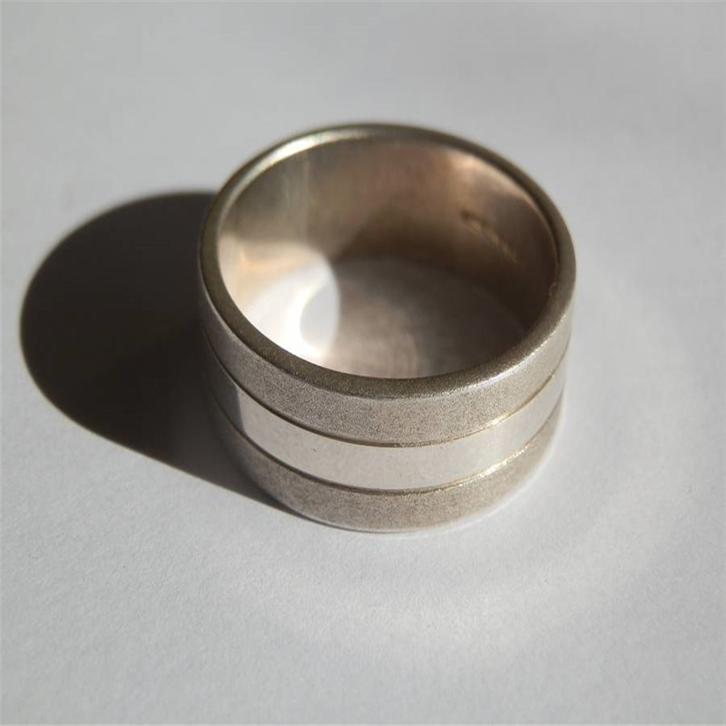 Men's band ring product image