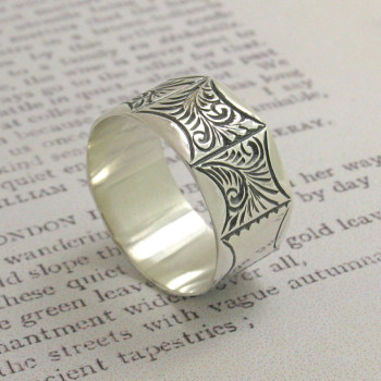 Mens Victorian Style Ring