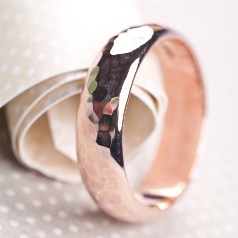Personalised solid gold wedding band set