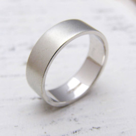 Personalised 18ct White Gold Wedding Ring