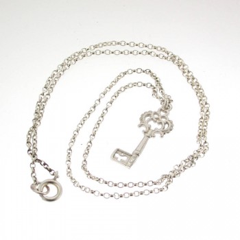Silver Heritage Key Pendant With 18 Silver Chain