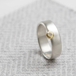 Slim Offset Ring