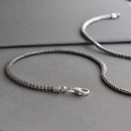 Sterling Silver Oval Snake Necklace